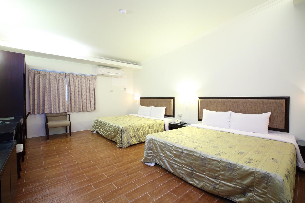 Cyuan Tang Hot Spring Hotel Jiaoxi Bagian luar foto