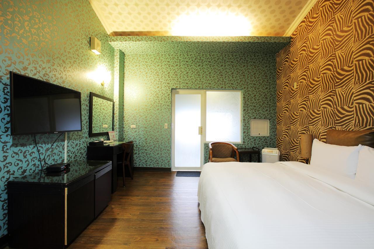 Cyuan Tang Hot Spring Hotel Jiaoxi Bagian luar foto