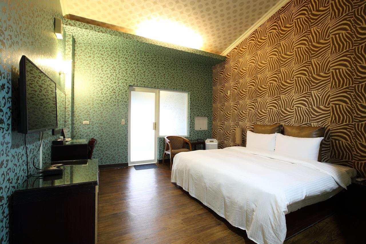 Cyuan Tang Hot Spring Hotel Jiaoxi Bagian luar foto